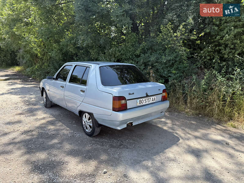 Лифтбек ЗАЗ 1103 Славута 2004 в Тернополе