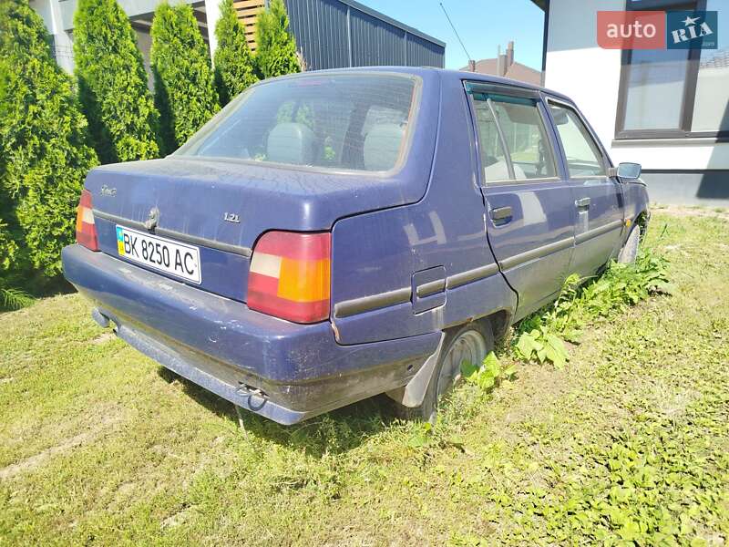 Лифтбек ЗАЗ 1103 Славута 2006 в Луцке фото 3 Лифтбек ЗАЗ 1103 Славута 2006 в Луцке