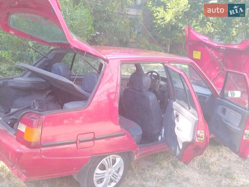 Лифтбек ЗАЗ 1103 Славута 2003 в Запорожье