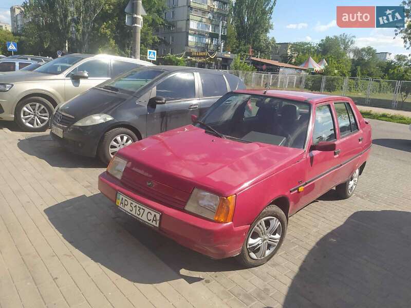 Лифтбек ЗАЗ 1103 Славута 2003 в Запорожье