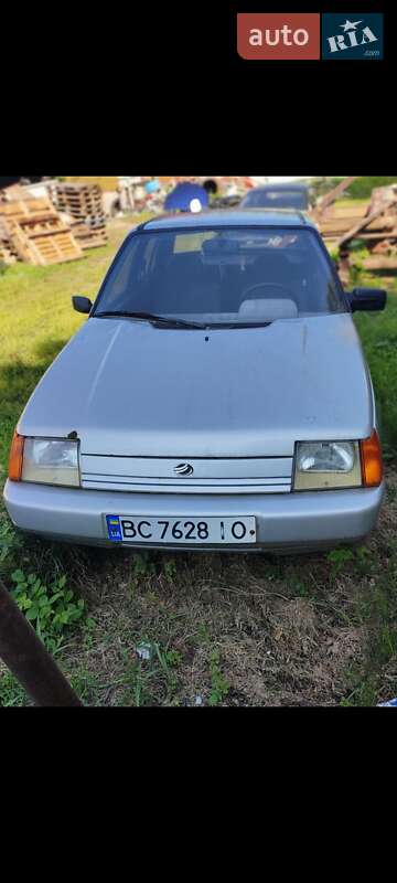 Лифтбек ЗАЗ 1103 Славута 2004 в Львове