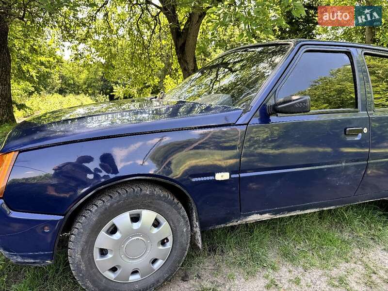 Лифтбек ЗАЗ 1103 Славута 2005 в 