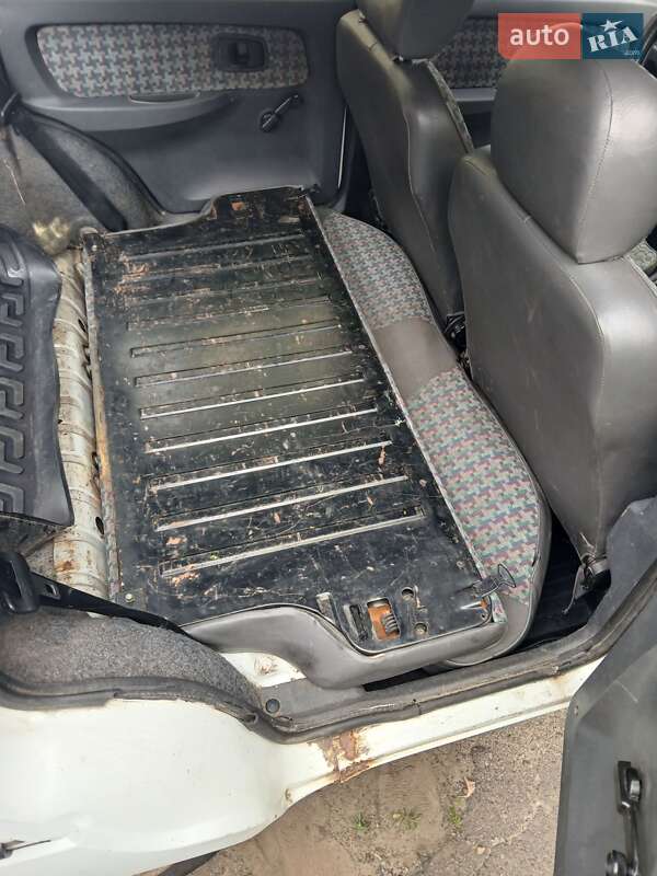 Лифтбек ЗАЗ 1103 Славута 2003 в Киеве фото 15 Лифтбек ЗАЗ 1103 Славута 2003 в Киеве