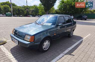 Лифтбек ЗАЗ 1103 Славута 2004 в 