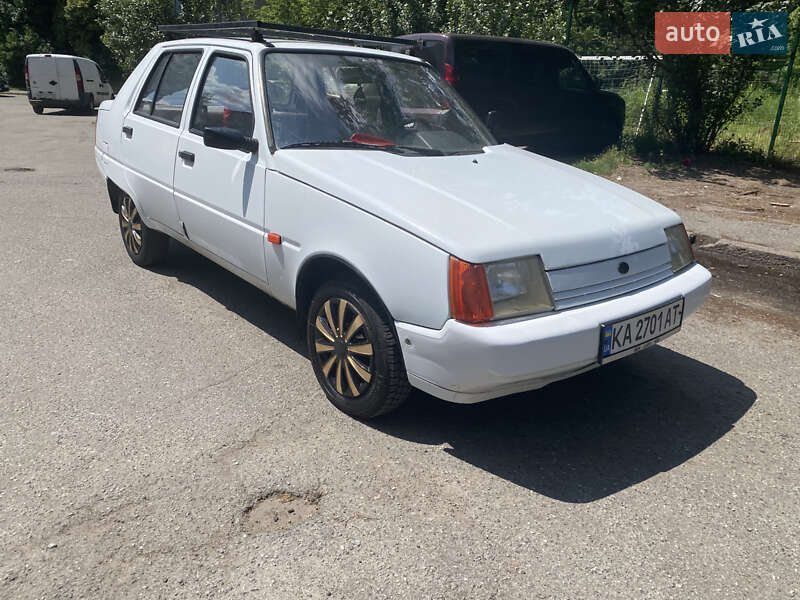 Лифтбек ЗАЗ 1103 Славута 2007 в Киеве