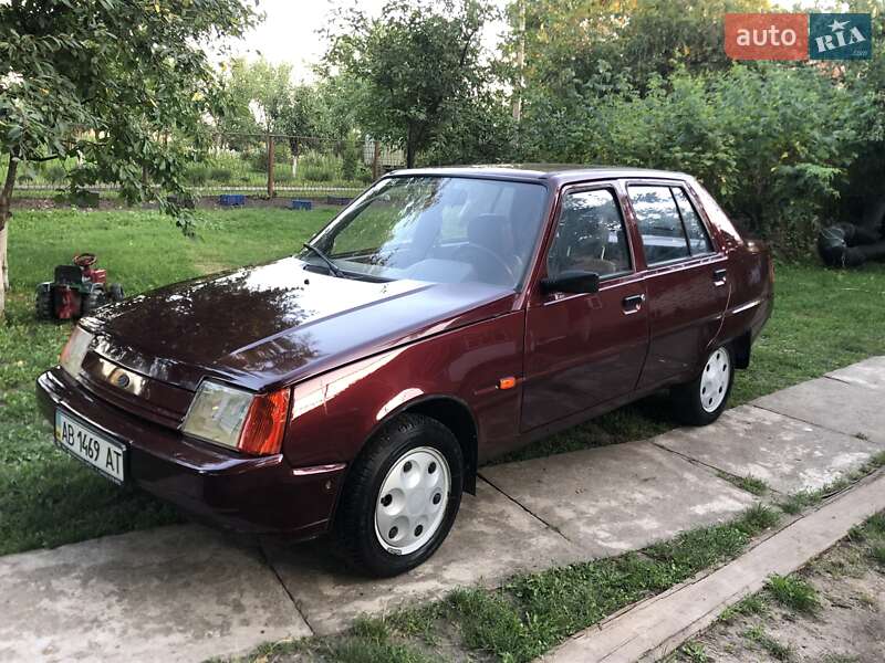 Лифтбек ЗАЗ 1103 Славута 2007 в Казатине