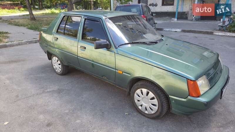 Лифтбек ЗАЗ 1103 Славута 2007 в Запорожье