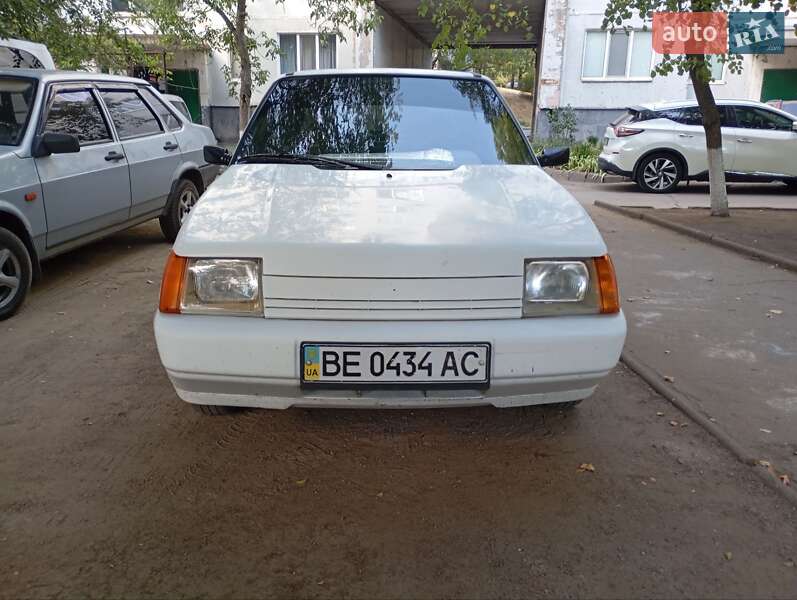 Лифтбек ЗАЗ 1103 Славута 2005 в Южноукраинске фото Лифтбек ЗАЗ 1103 Славута 2005 в Южноукраинске