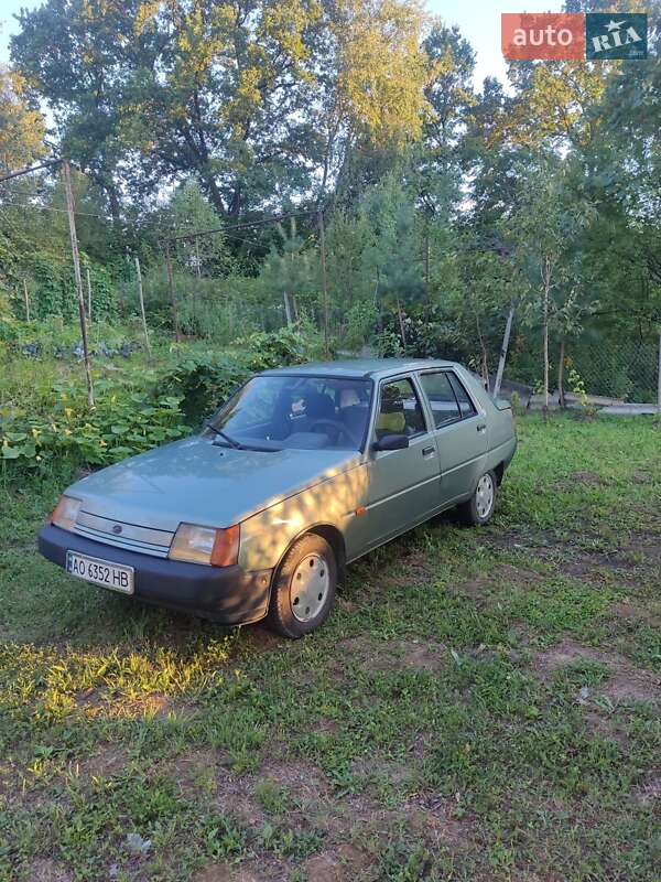 Ліфтбек ЗАЗ 1103 Славута 2005 в Хусті