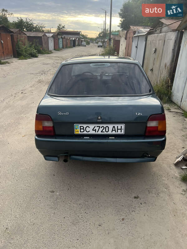 Лифтбек ЗАЗ 1103 Славута 2005 в Львове
