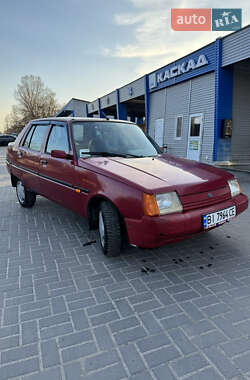 Лифтбек ЗАЗ 1103 Славута 2003 в 