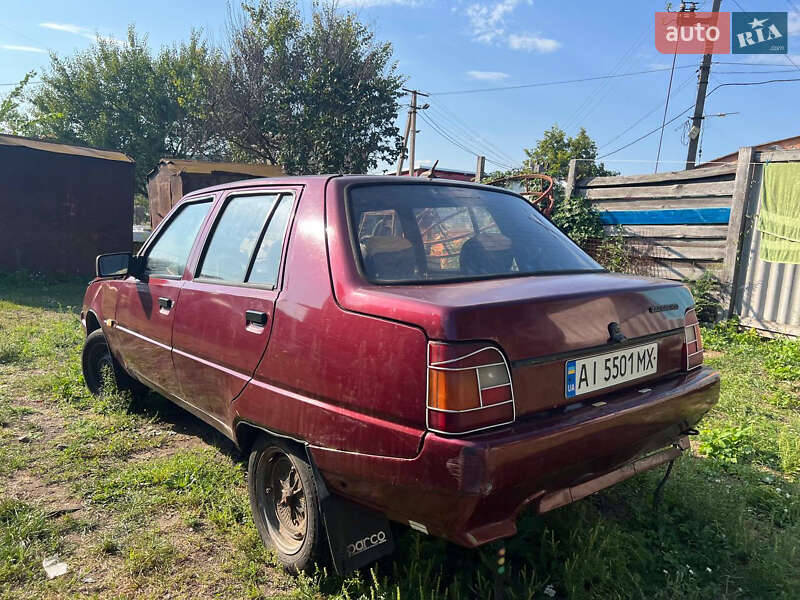 Ліфтбек ЗАЗ 1103 Славута 1999 в Києві фото 4 Ліфтбек ЗАЗ 1103 Славута 1999 в Києві