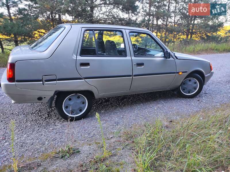 Ліфтбек ЗАЗ 1103 Славута 2008 в Сновську