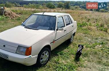 Лифтбек ЗАЗ 1103 Славута 2003 в 