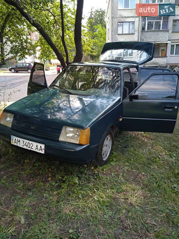 Ліфтбек ЗАЗ 1103 Славута 2004 в Житомирі