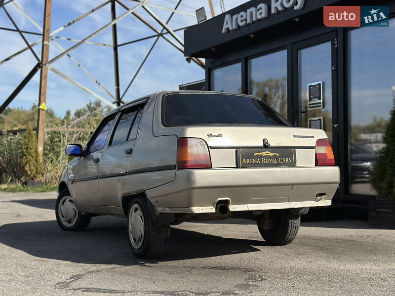 Лифтбек ЗАЗ 1103 Славута 2002 в Харькове фото 4 Лифтбек ЗАЗ 1103 Славута 2002 в Харькове