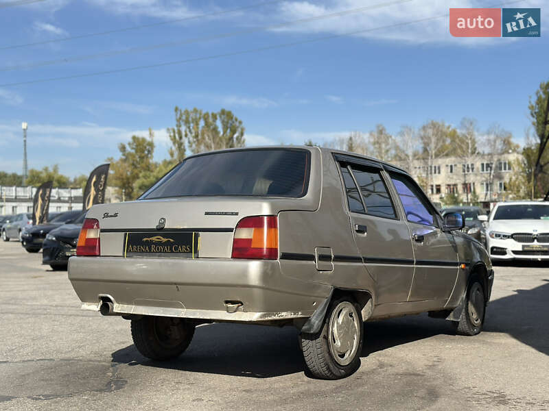 Лифтбек ЗАЗ 1103 Славута 2002 в Харькове фото 10 Лифтбек ЗАЗ 1103 Славута 2002 в Харькове