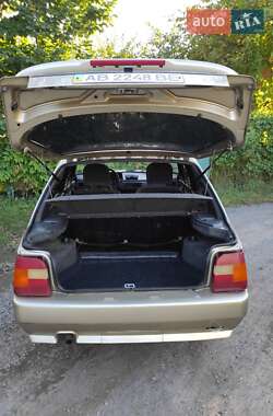 Лифтбек ЗАЗ 1103 Славута 2003 в 