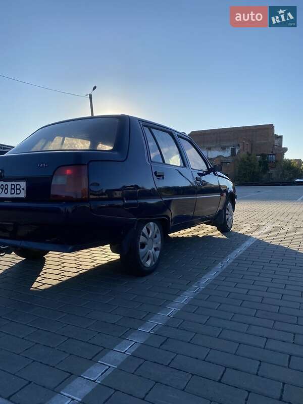 Ліфтбек ЗАЗ 1103 Славута 2007 в Ромнах