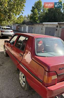 Лифтбек ЗАЗ 1103 Славута 2006 в 