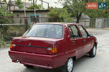 Лифтбек ЗАЗ 1103 Славута 2003 в 