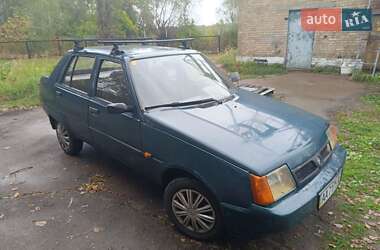 Лифтбек ЗАЗ 1103 Славута 2006 в Киеве