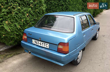 Лифтбек ЗАЗ 1103 Славута 2003 в 