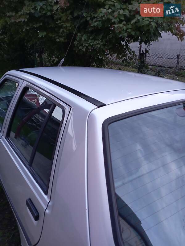 Лифтбек ЗАЗ 1103 Славута 2003 в Самборе фото 10 Лифтбек ЗАЗ 1103 Славута 2003 в Самборе