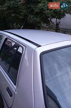 Лифтбек ЗАЗ 1103 Славута 2003 в 