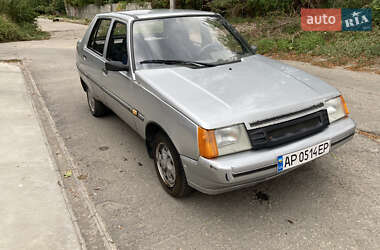 Ліфтбек ЗАЗ 1103 Славута 2004 в  фото 4 Ліфтбек ЗАЗ 1103 Славута 2004 в