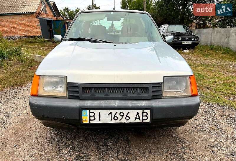 Лифтбек ЗАЗ 1103 Славута 2005 в Гадяче фото 4 Лифтбек ЗАЗ 1103 Славута 2005 в Гадяче