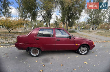 Лифтбек ЗАЗ 1103 Славута 2001 в 