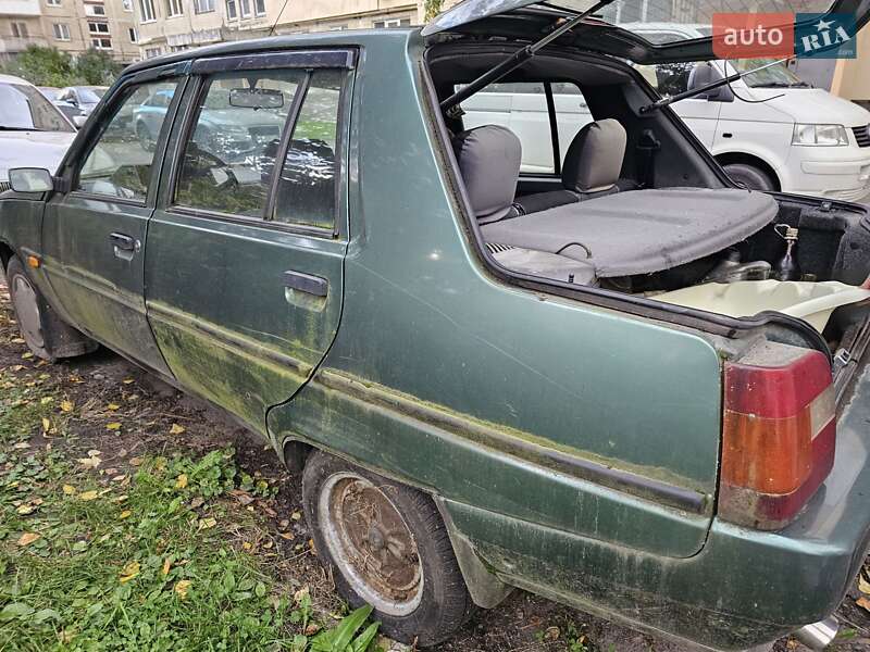 Лифтбек ЗАЗ 1103 Славута 2010 в Киеве