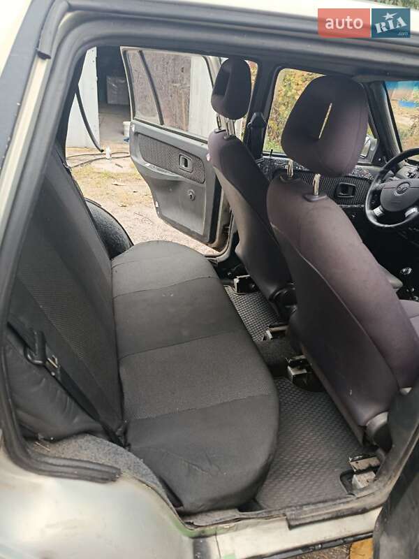 Лифтбек ЗАЗ 1103 Славута 2006 в Запорожье фото 7 Лифтбек ЗАЗ 1103 Славута 2006 в Запорожье