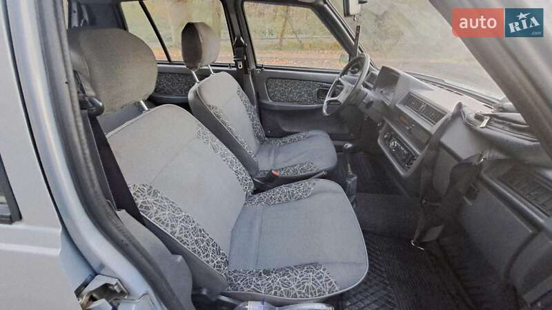Лифтбек ЗАЗ 1103 Славута 2004 в Черновцах фото 4 Лифтбек ЗАЗ 1103 Славута 2004 в Черновцах