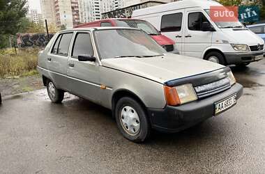 Лифтбек ЗАЗ 1103 Славута 2008 в Киеве