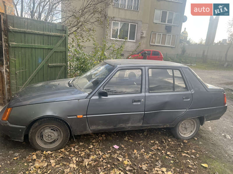 Лифтбек ЗАЗ 1103 Славута 2009 в Скале-Подольской фото 5 Лифтбек ЗАЗ 1103 Славута 2009 в Скале-Подольской