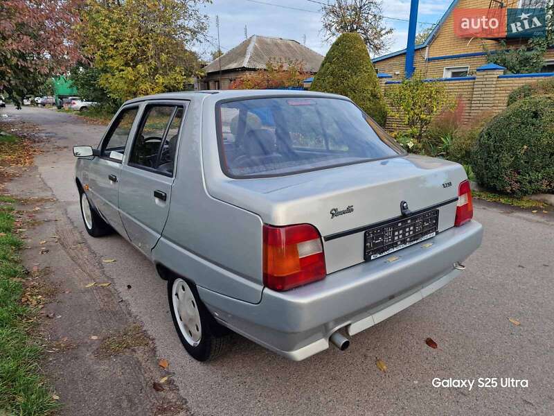Ліфтбек ЗАЗ 1103 Славута 2008 в Черкасах фото 8 Ліфтбек ЗАЗ 1103 Славута 2008 в Черкасах