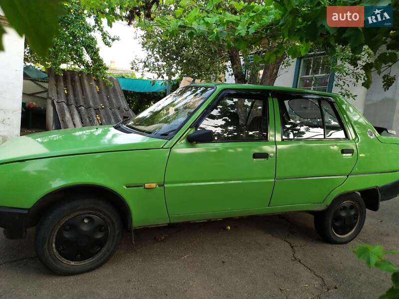 Ліфтбек ЗАЗ 1103 Славута 2004 в Жовтих Водах фото 9 Ліфтбек ЗАЗ 1103 Славута 2004 в Жовтих Водах