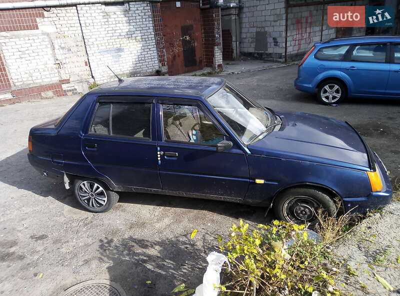 Лифтбек ЗАЗ 1103 Славута 2005 в Запорожье