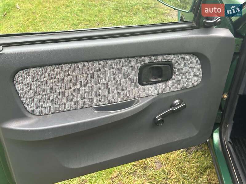 Лифтбек ЗАЗ 1103 Славута 2003 в Александрие