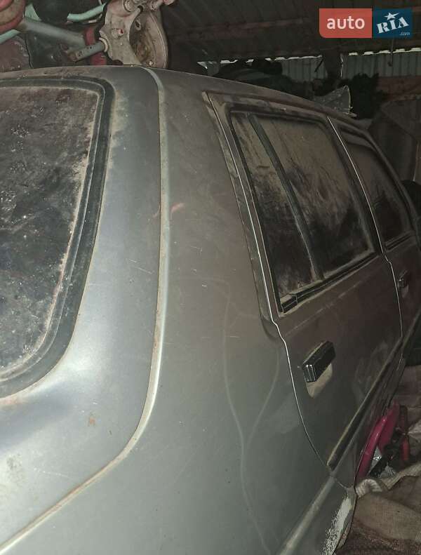 Ліфтбек ЗАЗ 1103 Славута 1999 в Яворові