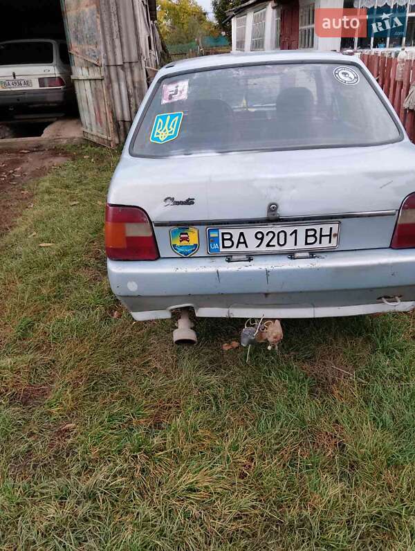 Лифтбек ЗАЗ 1103 Славута 2004 в Умани фото 4 Лифтбек ЗАЗ 1103 Славута 2004 в Умани