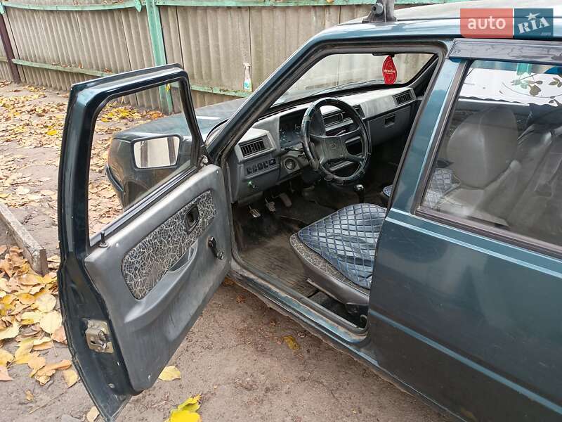 Ліфтбек ЗАЗ 1103 Славута 2004 в Павлограді фото 5 Ліфтбек ЗАЗ 1103 Славута 2004 в Павлограді
