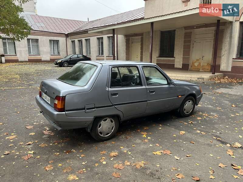 Ліфтбек ЗАЗ 1103 Славута 2006 в Дніпрі