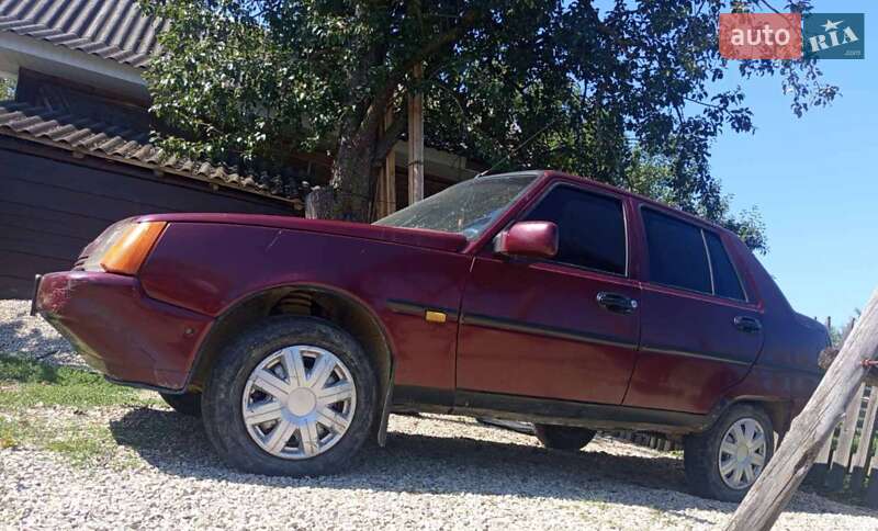 Ліфтбек ЗАЗ 1103 Славута 2006 в Надвірній