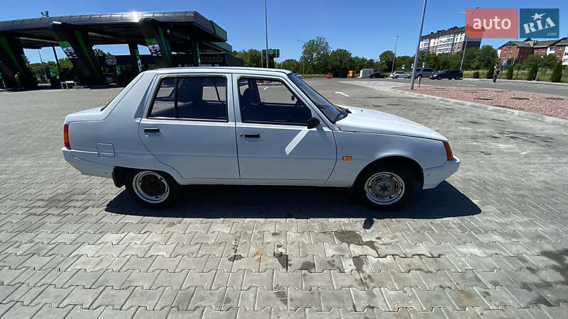 Лифтбек ЗАЗ 1103 Славута 2008 в Стрые фото 8 Лифтбек ЗАЗ 1103 Славута 2008 в Стрые