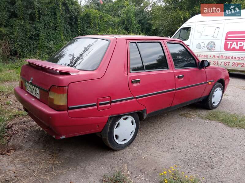 Ліфтбек ЗАЗ 1103 Славута 2002 в Чернівцях