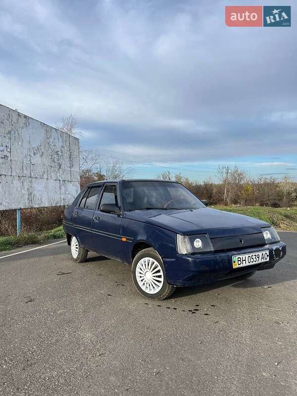 Лифтбек ЗАЗ 1103 Славута 2005 в Болграде фото 8 Лифтбек ЗАЗ 1103 Славута 2005 в Болграде