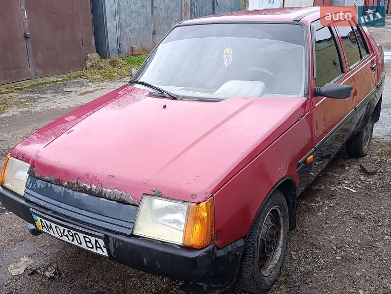 Лифтбек ЗАЗ 1103 Славута 2003 в Житомире